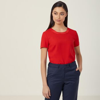 SLEEVELESS LAYERED TOP